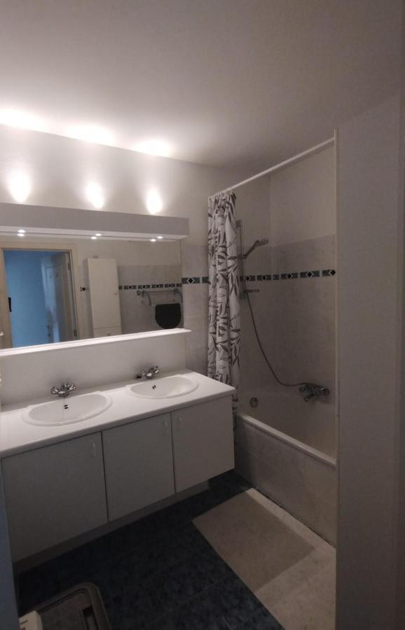 Appartement Met Zeezicht, Zwembad & Garage 奥斯滕德 外观 照片